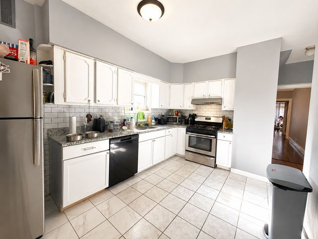 3005 W 55th Street, Chicago, IL 60632