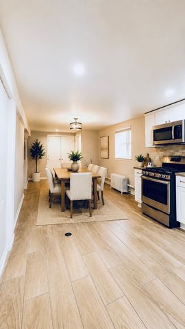 3005 W 55th Street, Chicago, IL 60632