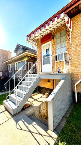 3005 W 55th Street, Chicago, IL 60632