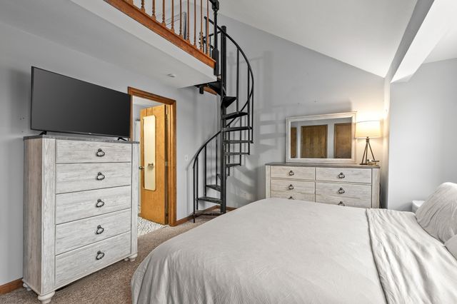 214 Morgan Dr 214, Haverhill, MA 01832