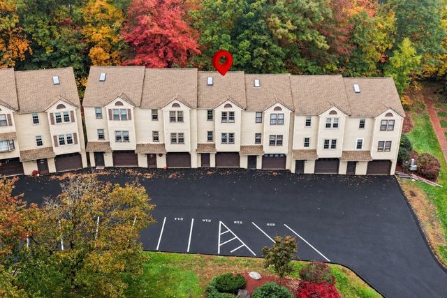 214 Morgan Dr 214, Haverhill, MA 01832