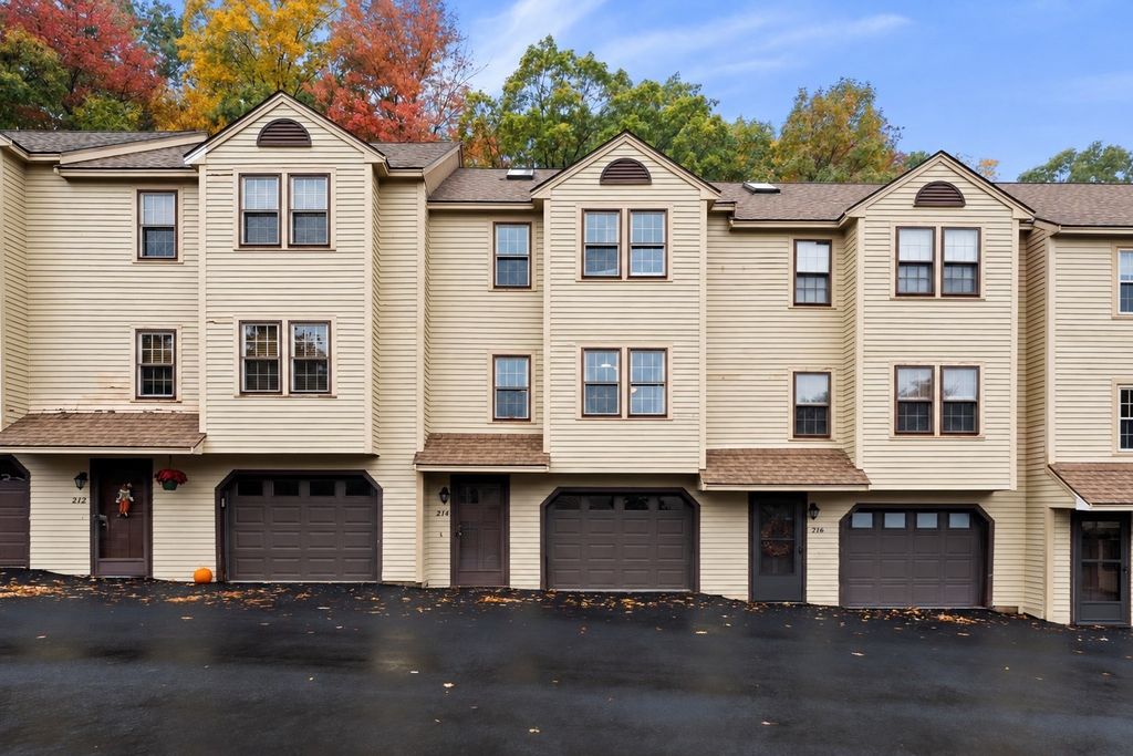 214 Morgan Dr 214, Haverhill, MA 01832