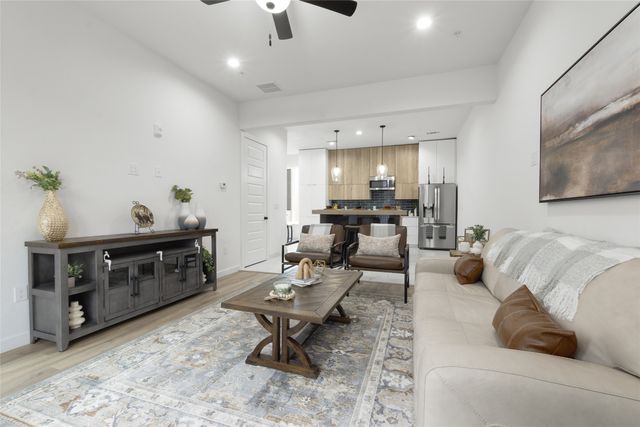 4314 Roseland Avenue 102, Dallas, TX 75204