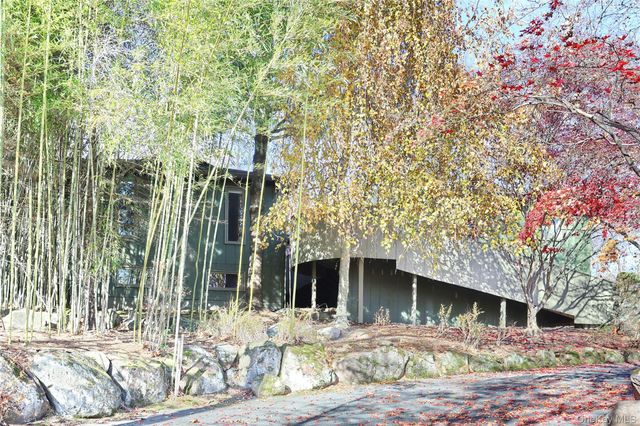 6 Scenic Vista Drive, New City, NY 10956