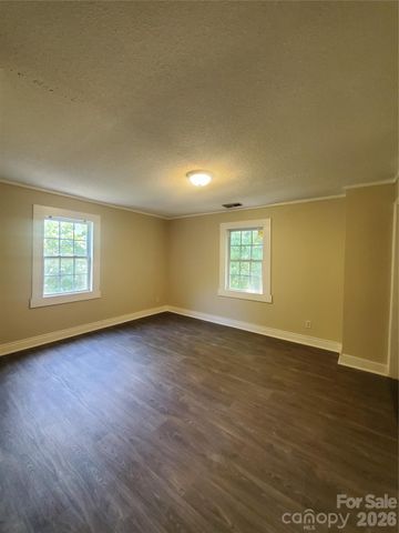 325 Goff Street, Charlotte, NC 28208