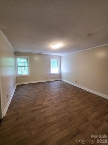 325 Goff Street, Charlotte, NC 28208