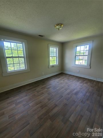 325 Goff Street, Charlotte, NC 28208