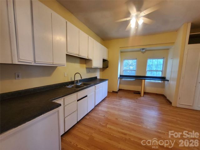 325 Goff Street, Charlotte, NC 28208