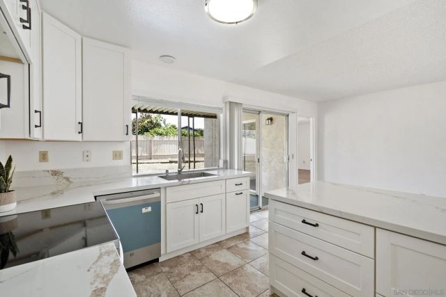 10625 Amantha Ave, San Diego, CA 92126