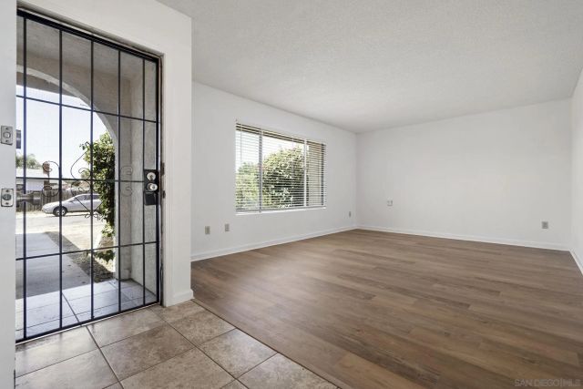 10625 Amantha Ave, San Diego, CA 92126