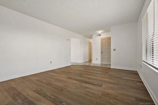10625 Amantha Ave, San Diego, CA 92126