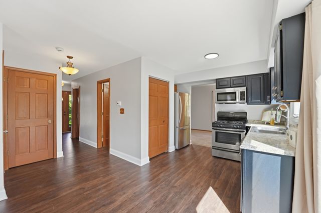 1133 Tewes Lane, Beach Park, IL 60099