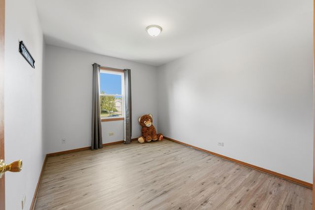 1133 Tewes Lane, Beach Park, IL 60099