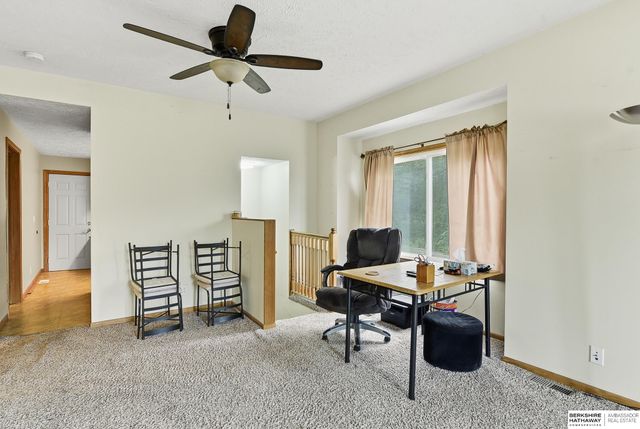 5855 S 50th Avenue, Omaha, NE 68117