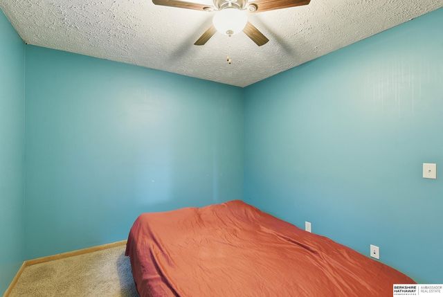 5855 S 50th Avenue, Omaha, NE 68117