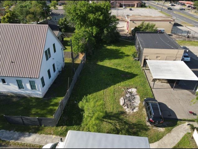 11114 Cullen Blvd, Houston, TX 77047