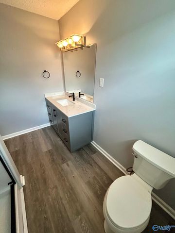 5623 Alta Dena Street, Huntsville, AL 35802