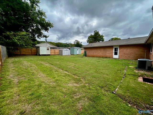 5623 Alta Dena Street, Huntsville, AL 35802