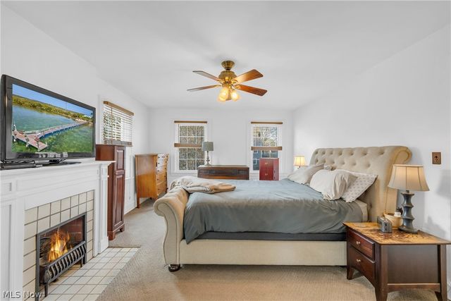 2874 Coleridge Road, Cleveland Heights, OH 44118