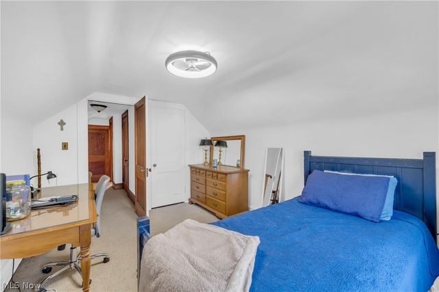 2874 Coleridge Road, Cleveland Heights, OH 44118