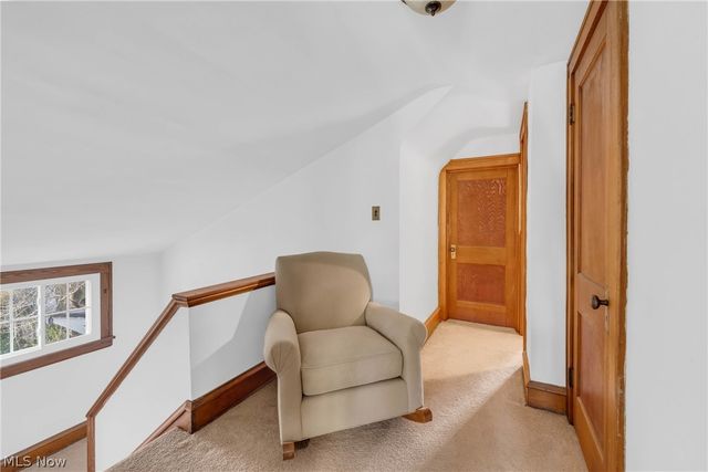 2874 Coleridge Road, Cleveland Heights, OH 44118