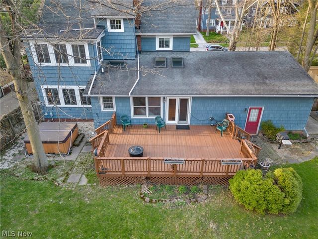 2874 Coleridge Road, Cleveland Heights, OH 44118