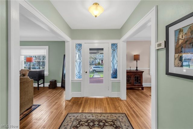 2874 Coleridge Road, Cleveland Heights, OH 44118