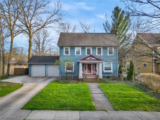 2874 Coleridge Road, Cleveland Heights, OH 44118