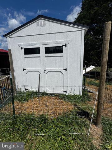 140 HUTTLE RD, Stephens City, VA 22655
