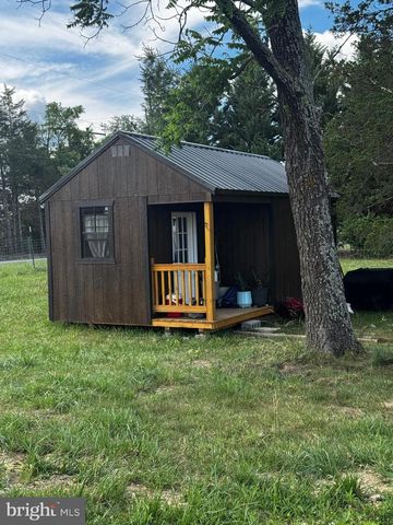 140 HUTTLE RD, Stephens City, VA 22655