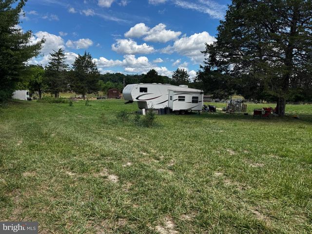 140 HUTTLE RD, Stephens City, VA 22655