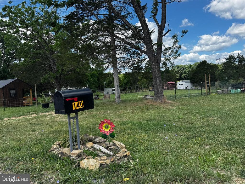 140 HUTTLE RD, Stephens City, VA 22655