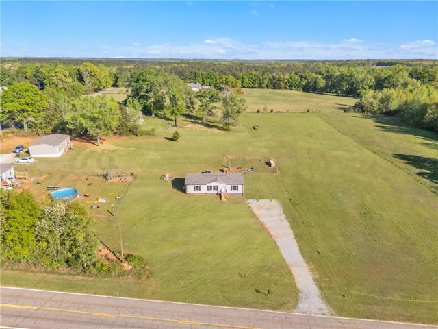 5303 Highway 413, Iva, SC 29655