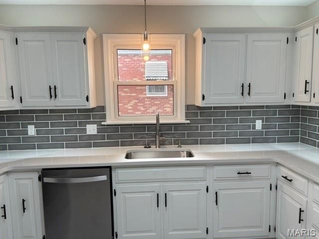 9113 Palmer Avenue, Overland, MO 63114