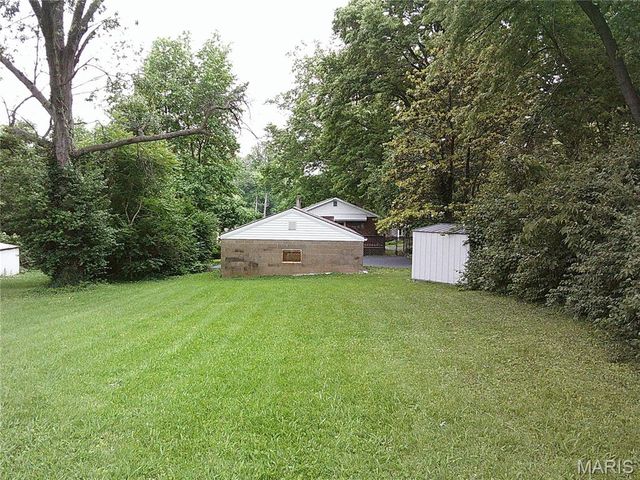 9113 Palmer Avenue, Overland, MO 63114