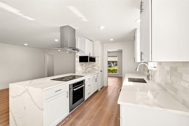 921 Bromwich Street, Garland, TX 75040