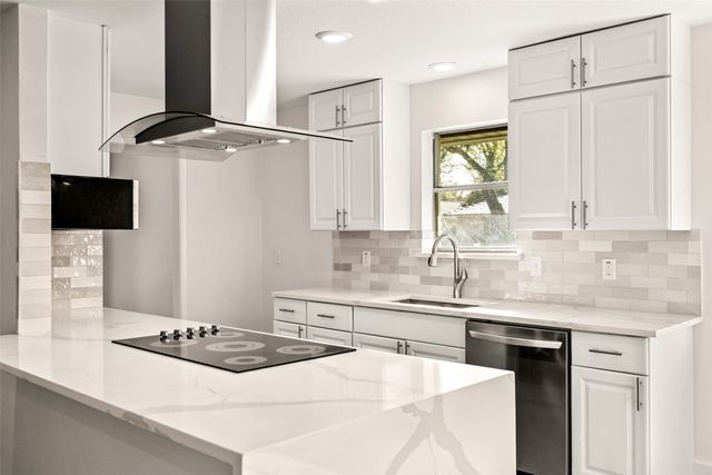 921 Bromwich Street, Garland, TX 75040