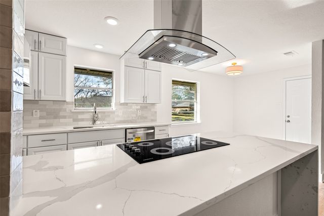 921 Bromwich Street, Garland, TX 75040