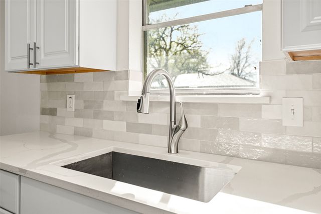 921 Bromwich Street, Garland, TX 75040