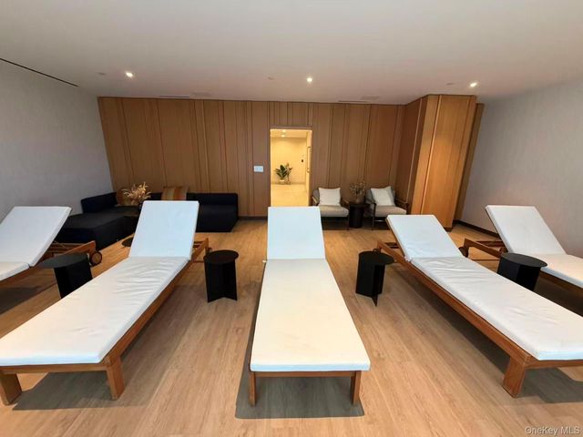 131-02B 40th Road 7O, Flushing, NY 11354