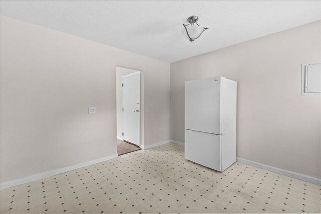 78 Sandhill Rd Apt 6, Essex, VT 05452