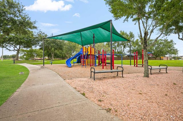 2753 Rio Bella Court, League City, TX 77573