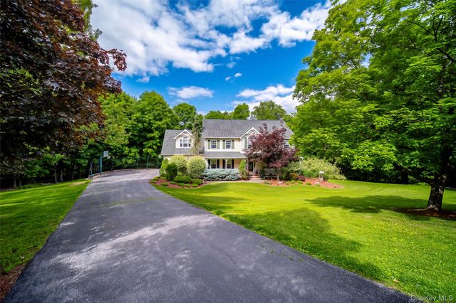 18 Windmill Court, Monroe, NY 10950