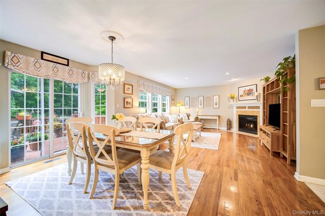 18 Windmill Court, Monroe, NY 10950
