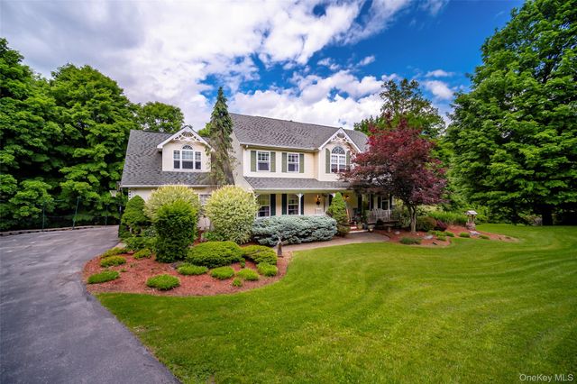 18 Windmill Court, Monroe, NY 10950