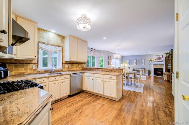 18 Windmill Court, Monroe, NY 10950