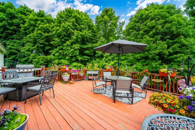 18 Windmill Court, Monroe, NY 10950