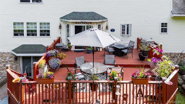 18 Windmill Court, Monroe, NY 10950