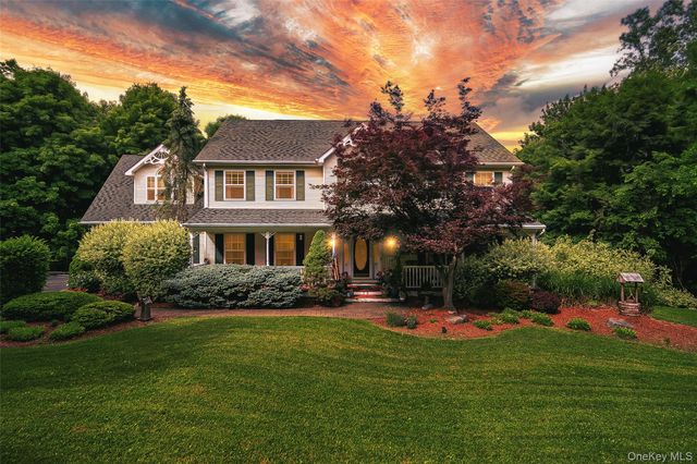 18 Windmill Court, Monroe, NY 10950