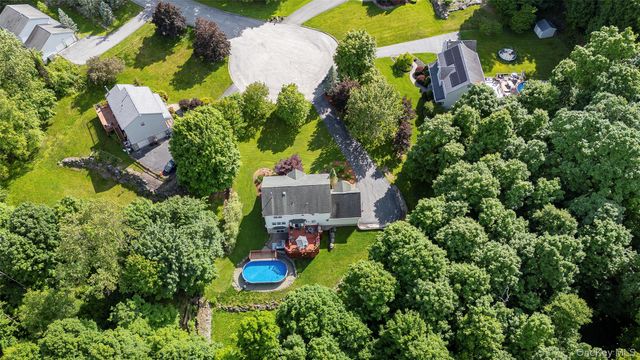 18 Windmill Court, Monroe, NY 10950